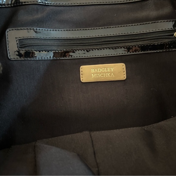 Badgley Mischka American Glamur Genuine Leather Extra Large Purse Retail $425 - Picture 13 of 14